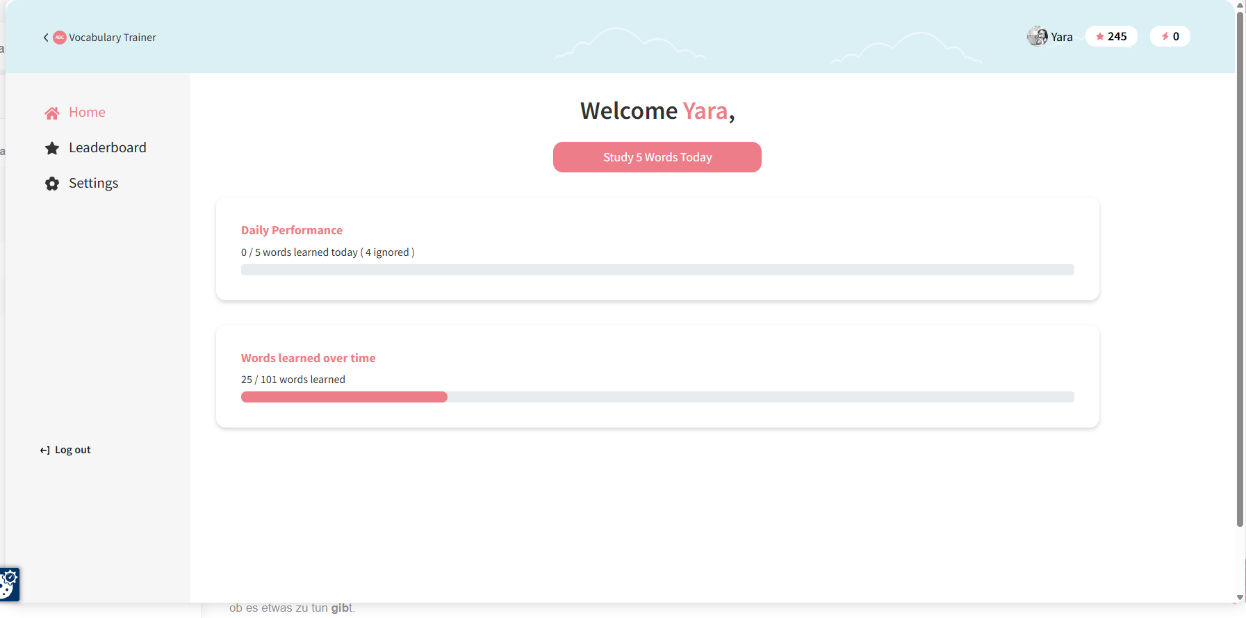 The homepage includes a quick-start button and performance tracking tools